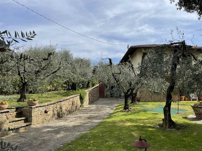 Villa in vendita a San Casciano In Val Di Pesa Firenze