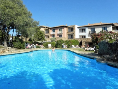 Accogliente appartamento a Porto Rotondo con giardino e piscina