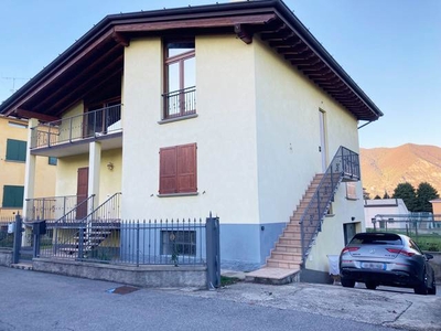 Appartamento in vendita a Iseo Brescia Clusane