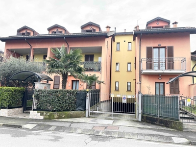 Appartamento in vendita a Martinengo Bergamo