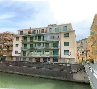 Appartamento in Via Giovanni Amendola - Rapallo