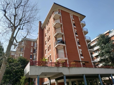 Appartamento in Via Leonetto Cipriani, Bologna, 7 locali, 2 bagni