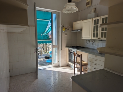 Appartamento in Via Pietro Dellepiane - Genova