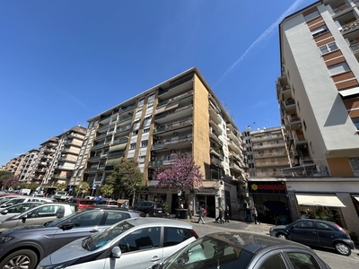 Appartamento in Via Tuscolana, 875, Roma (RM)