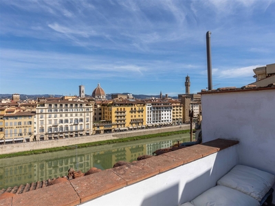 Attico in affitto a Firenze Ponte Vecchio