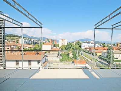 Attico in Via Corridoni, Bergamo, 7 locali, 4 bagni, con box, 257 m²