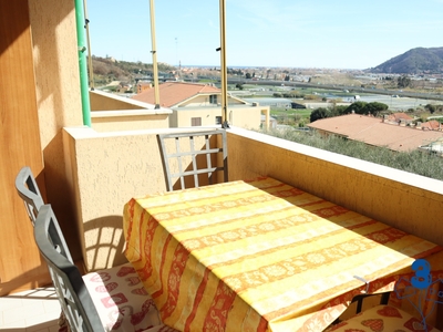 Bilocale con terrazza in vendita a Villanova d'Albenga