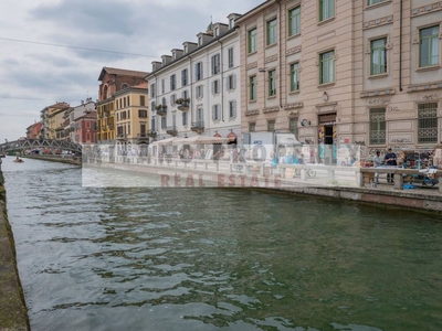 Bilocale Ripa di Porta Ticinese 29, Navigli - Darsena, Milano