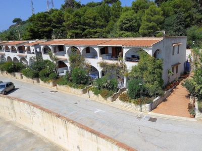 Cadoro Case Vacanza 5 posti letto, balcone vista mare a 280 metri dalla spiaggia