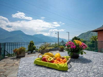 Caninett holiday flat with panoramic terrace