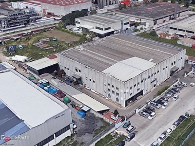 Magazzino in Affitto in zona industriale a Caivano