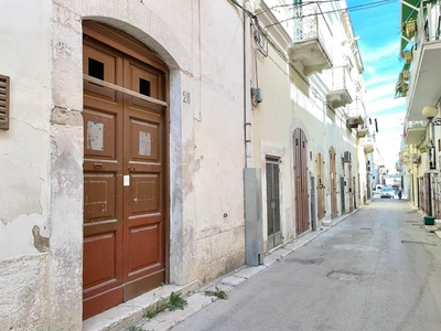 Casa indipendente a Canosa di Puglia, 1 locale, 1 bagno, 45 m²