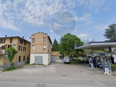 Casa indipendente di 200 mq in vendita - Modena