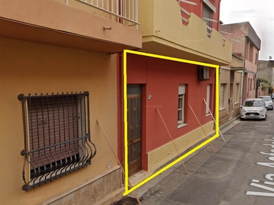 Casa semi indipendente da ristrutturare in zona Pirri a Cagliari