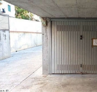 Garage in Via Guido Agosti - Cornigliano, Genova