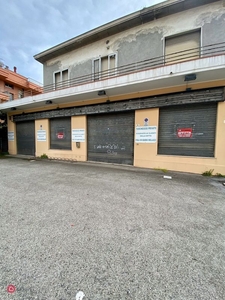 Negozio/Locale commerciale in Affitto in Circonvallazione Meridionale 86 a Rimini