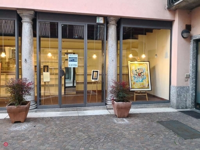 Negozio/Locale commerciale in Affitto in Piazza Santa Maria 1 a Busto Arsizio