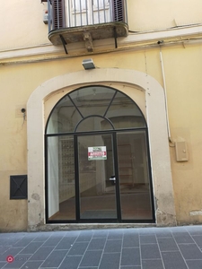 Negozio/Locale commerciale in Affitto in Via Asinio Pollione a Chieti
