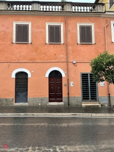 Negozio/Locale commerciale in Affitto in Via Umberto I 10 a Castel Sant'Elia