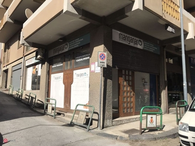 Negozio/Locale commerciale in Affitto in Viale Principe Umberto 47 a Messina
