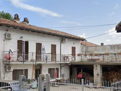 Porzione di casa in Via Sant'Anna, Mombello Monferrato, 9 locali