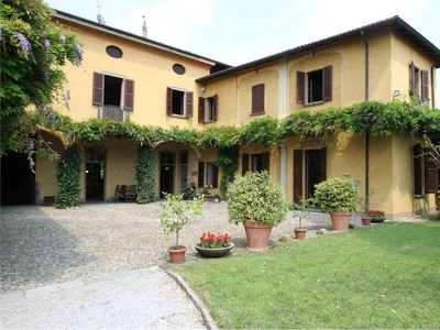 Prestigiosa villa in vendita Garbagnate Monastero, Italia