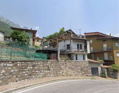 Trilocale in Via Dolomiti 4, Darfo Boario Terme, 1 bagno, 101 m²