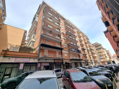 Trilocale in zona Oreto a Palermo