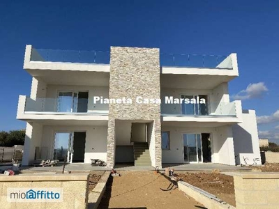 Villa arredata con terrazzo Stagnone