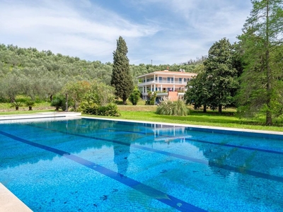 Villa di 1000 mq in vendita Massarosa, Italia