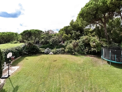 Villa di 480 mq in vendita - Genova