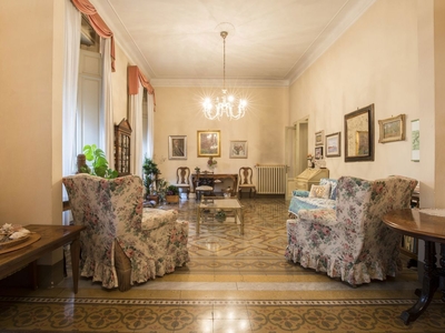 Villa di 500 mq in vendita - Lucca