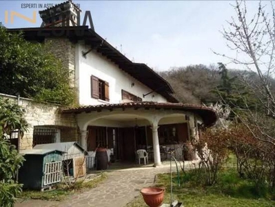 Villa in Via Sera, Brescia, 4 locali, 2 bagni, giardino privato