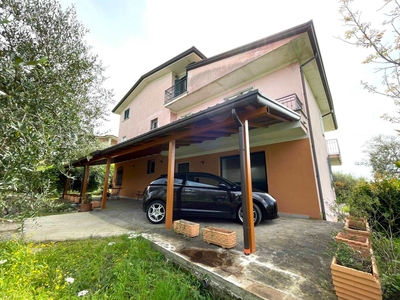 Villa ristrutturata a Monte San Giovanni Campano