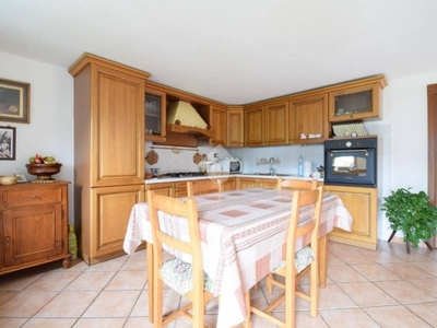 Appartamento in vendita a Montjovet frazione Ross, 32