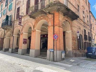 Bar in vendita a San Damiano d'Asti corso Roma, 8