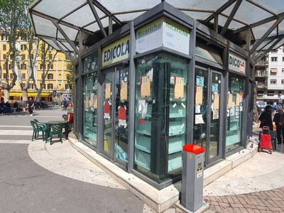 Edicola in vendita a Roma piazza di Santa Maria Consolatrice