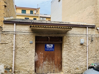 Magazzino in vendita a Campofelice di Roccella via Gennara, 13