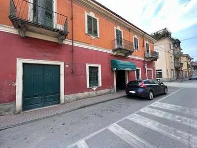 Pub in vendita a Savigliano via Giuseppe Mazzini, 42