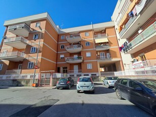 Appartamento di 4 vani /121 mq a Valenzano