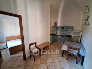 Appartamento in Affitto in Via Bengasi 21 a Vercelli