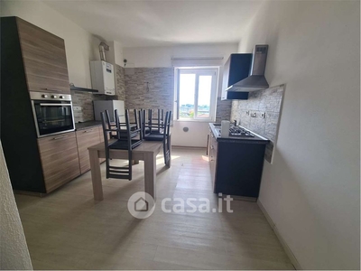 Appartamento in Affitto in Via Colombera 1 a Carrara