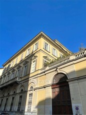 Appartamento in Affitto in Via della Rocca 33 a Torino