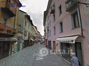 Appartamento in Affitto in Via Édouard Aubert a Aosta