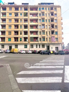 Appartamento in Affitto in Via Francesco Cigna 64 a Torino