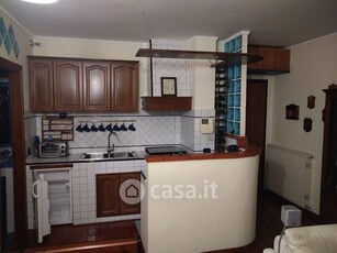 Appartamento in Affitto in Via Fratelli Bandiera a Pomezia