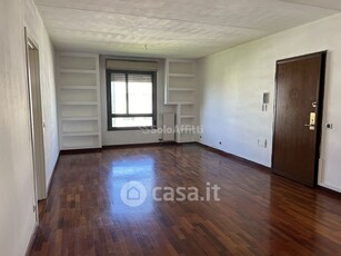 Appartamento in Affitto in Via Fratelli Cervi 14 a Pavia