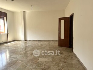 Appartamento in Affitto in Via G. Oberdan 103 a Lecce