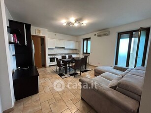 Appartamento in Affitto in Via Gino Bramieri 7 a Lecce