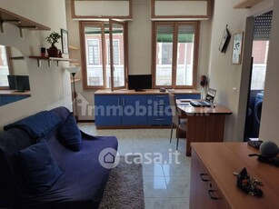 Appartamento in Affitto in Via Monte Velino 7 a Milano